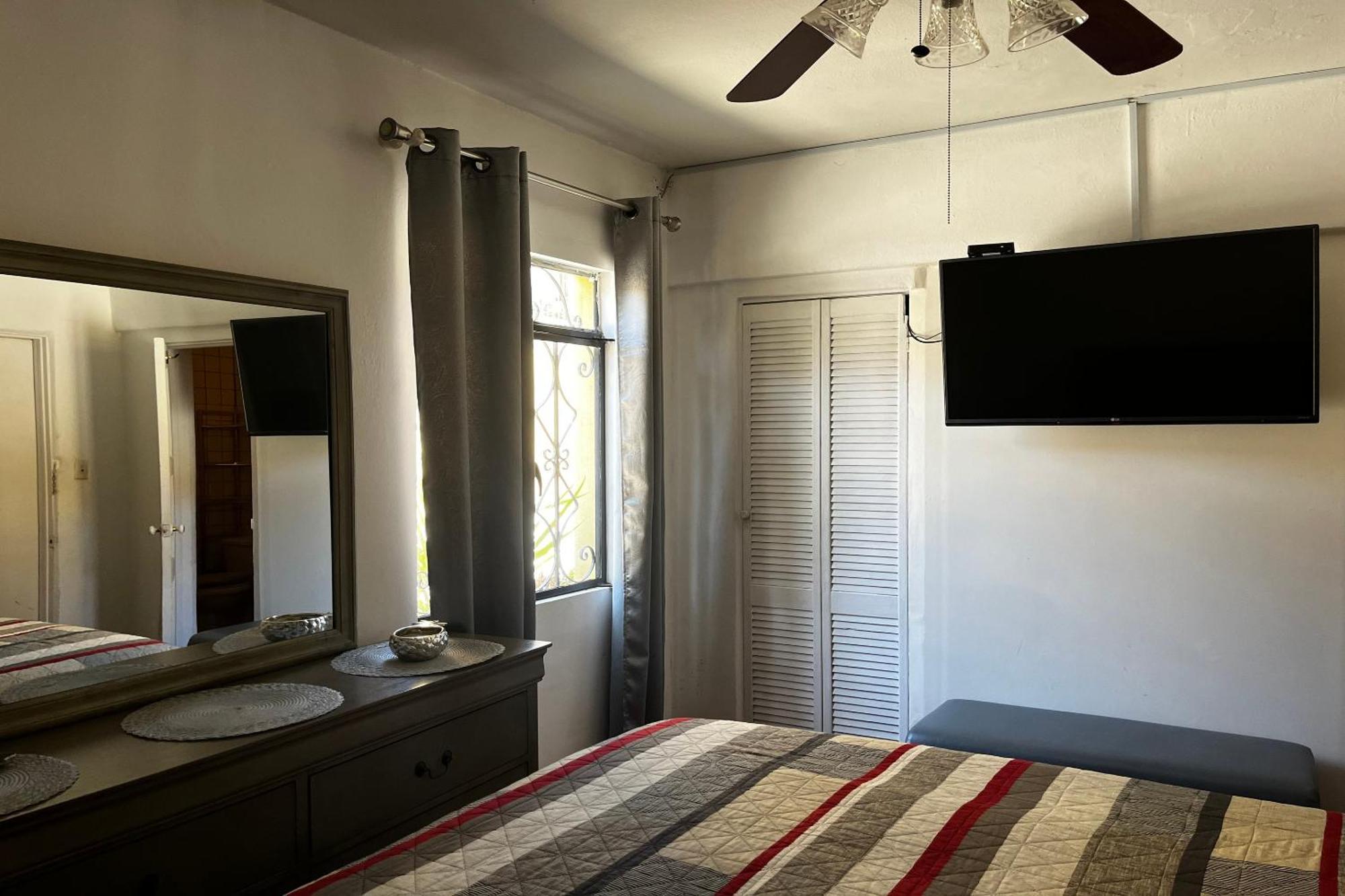 Oyo Hotel Linda Tijuana Dış mekan fotoğraf